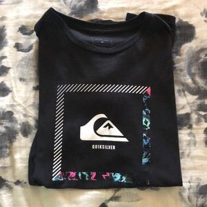 Quicksilver Large t-Shirt